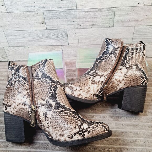 Blondo Leather Waterproof Snake Print Ankle Boots Zip Up Size 7.5 Impermeable - Picture 8 of 15